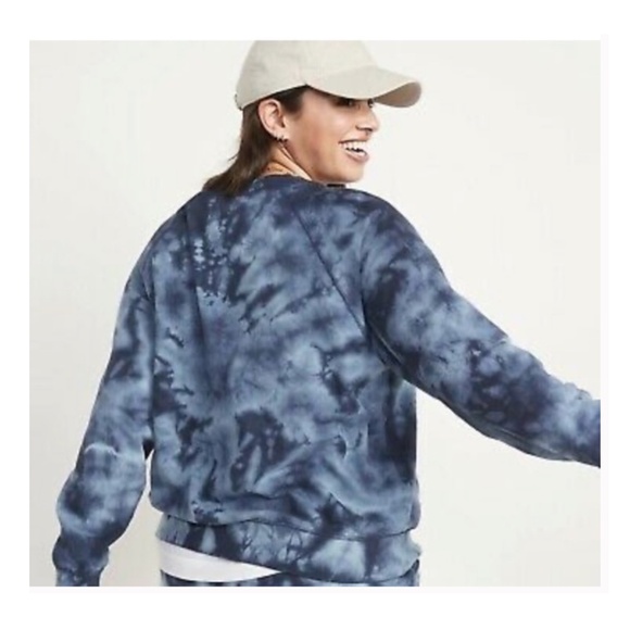 Old Navy Vintage Specially Dyed Crew-Neck Sweatshirt - Picture 2 of 5